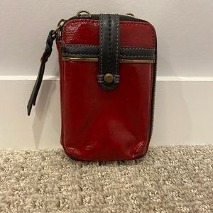 Sakroots wallet with phone pocket